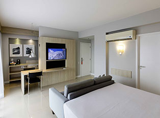 Suite Hotel Promenade Link Stay