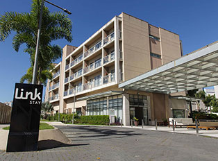 Fachada Hotel Promenade Link Stay